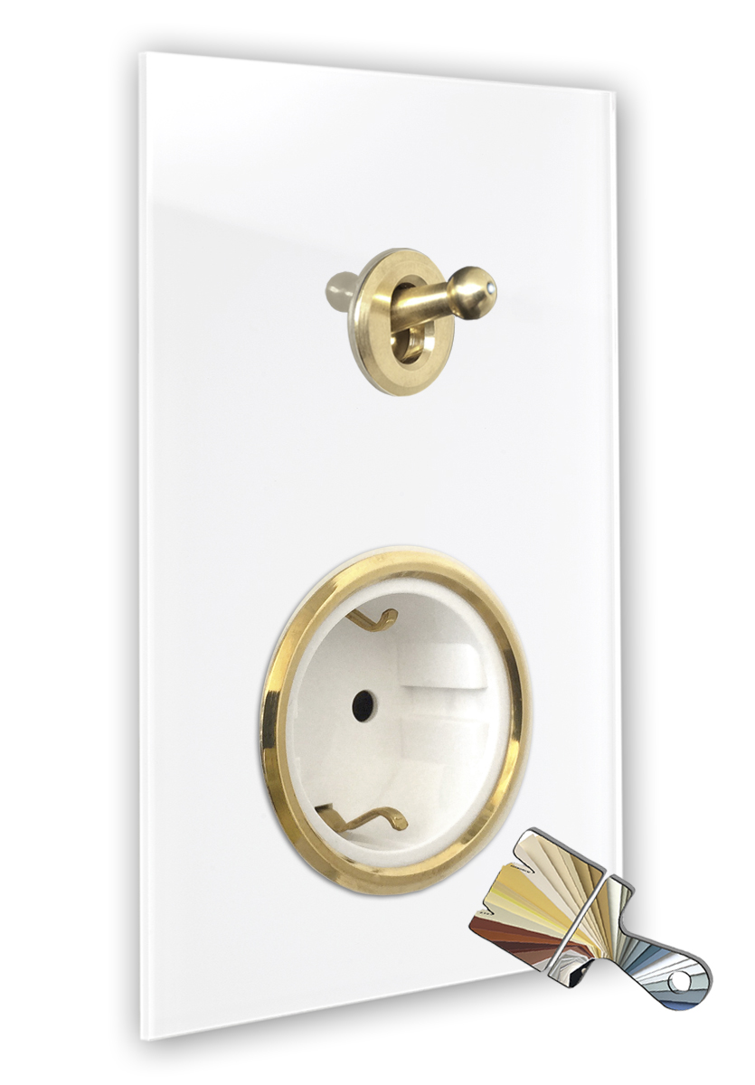 Schalter mit Steckdose weiss. Farrow Ball Glasoptik. Gold.
